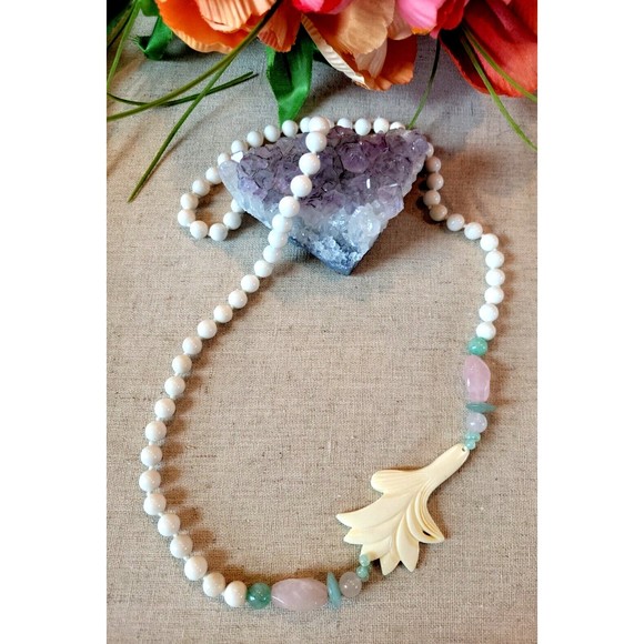 Vintage Rose Quartz Green White Jade Carved Flower Blossom Knotted Necklace Lei - Picture 2 of 5